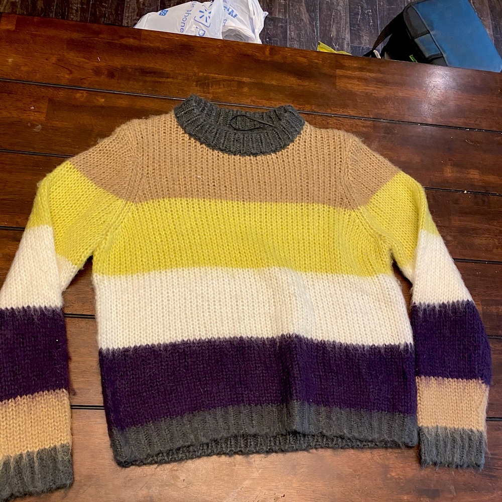Arty Style sweater